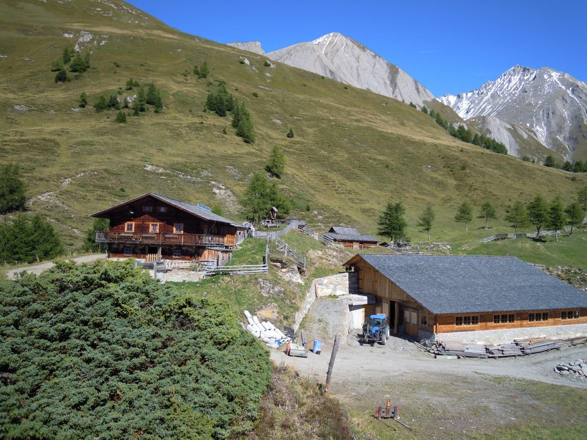 Wachtlerhof Appartement Matrei in Osttirol Buitenkant foto